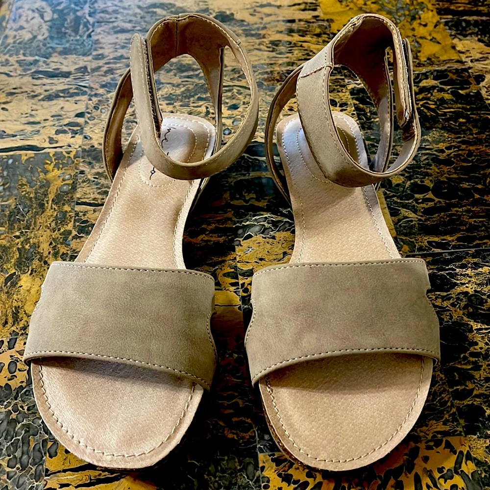 Me, Too sandals
